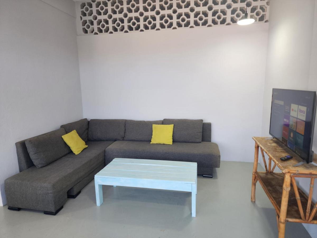 Large And Comfy Apartment, Near Dt And Principal Beach! 지와타네호 외부 사진